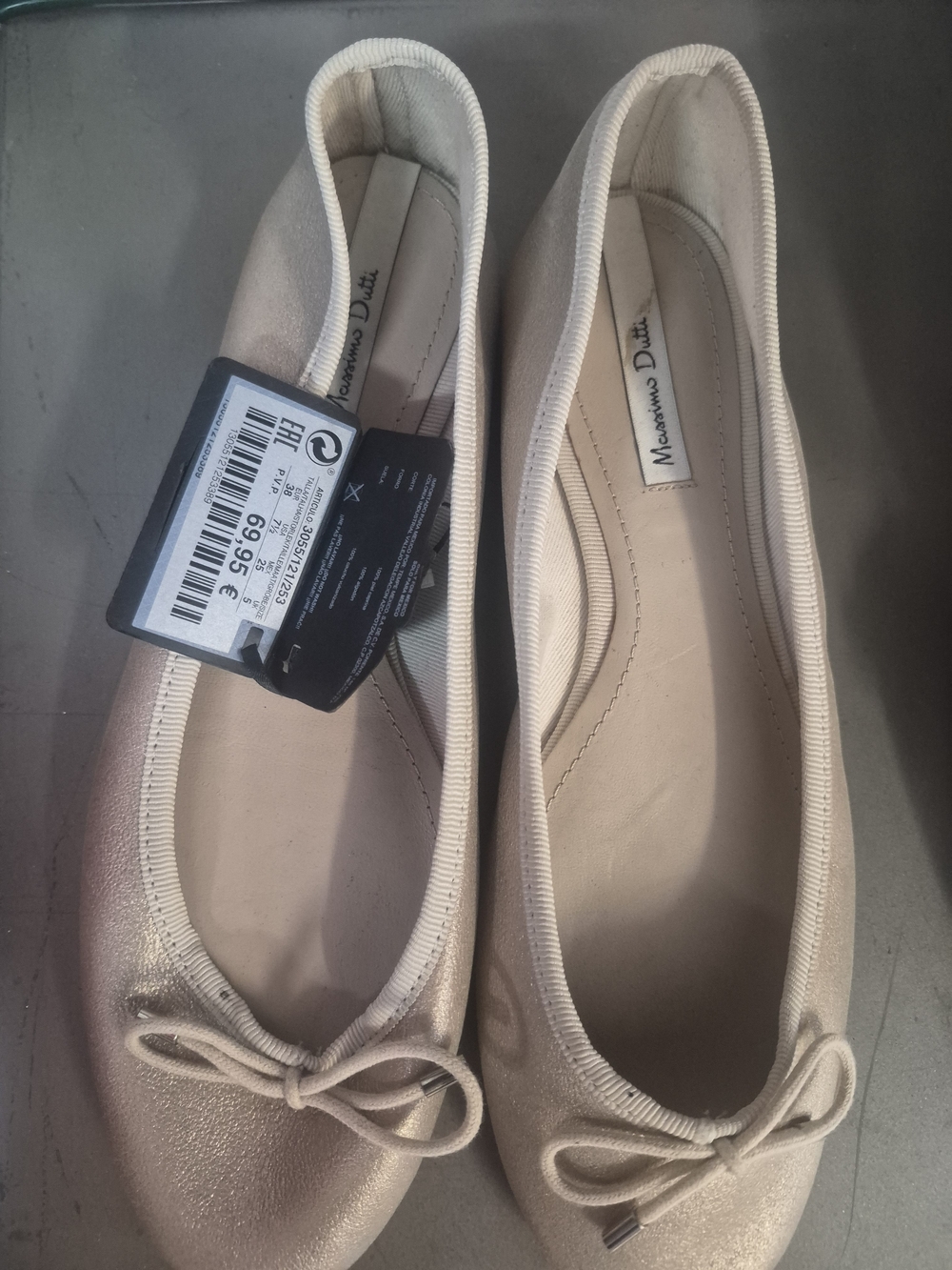 Massimo Dutti Metallic Silver Women’s Ballet Flats - Picture 3 of 3